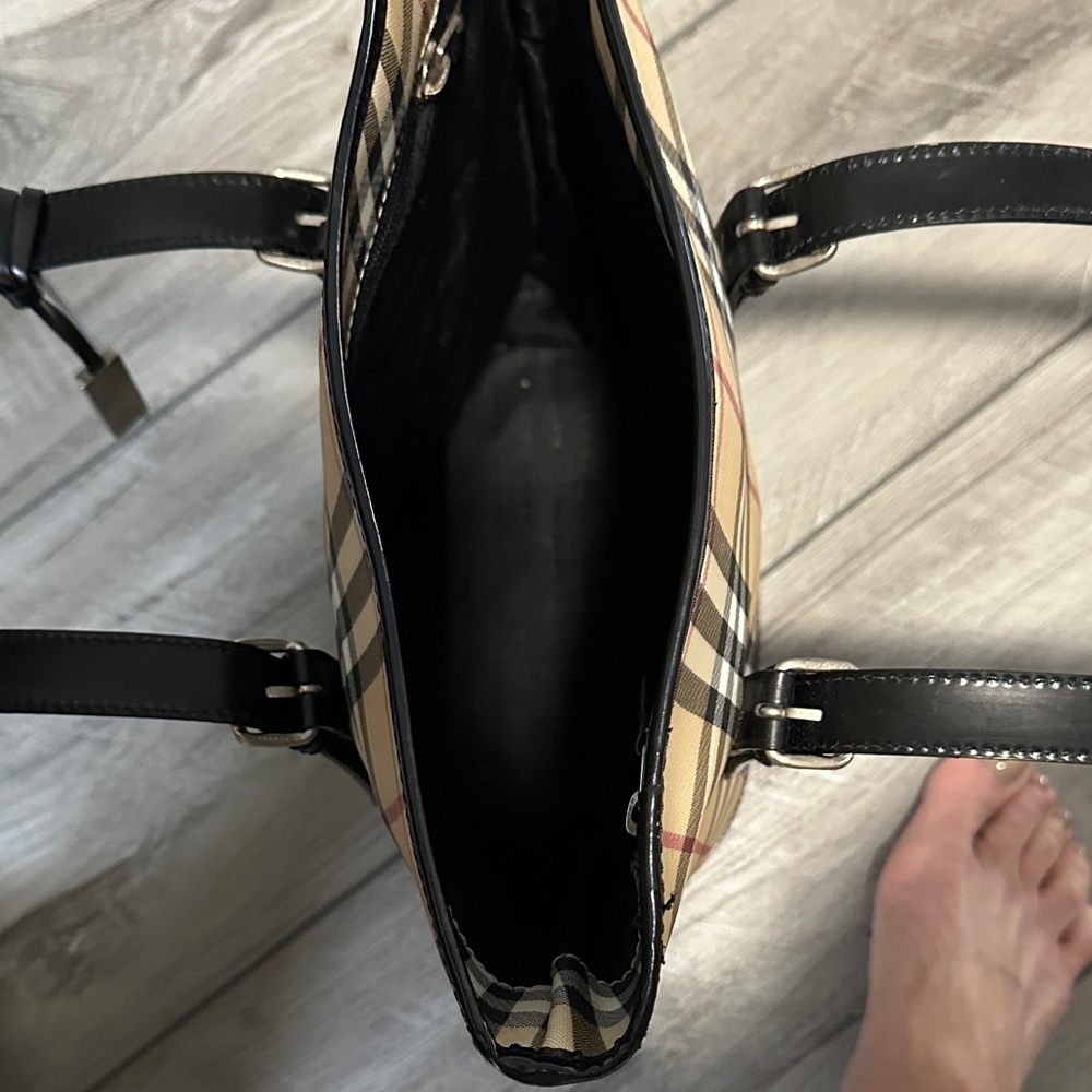 Burberry Beige and Black Vintage Bucket bag - Picture 4 of 6